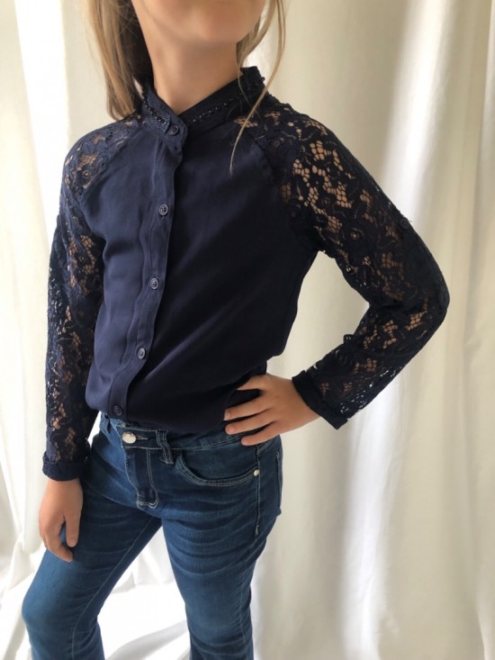 Classic kanten blouse