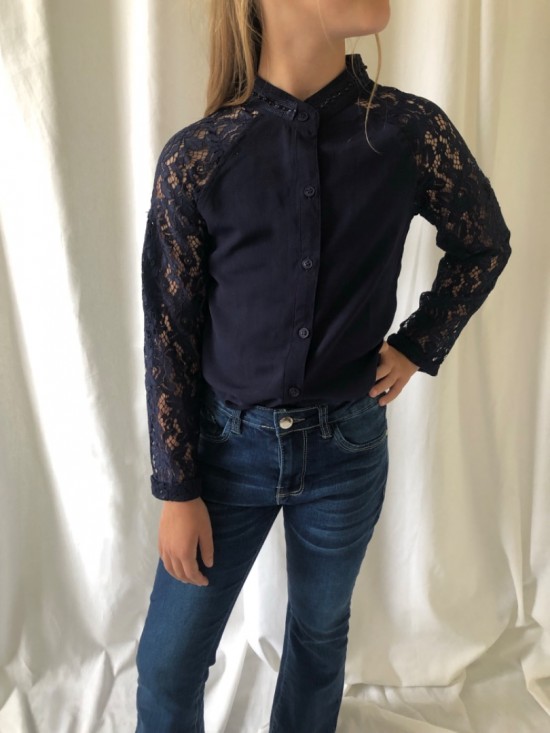 Classic kanten blouse