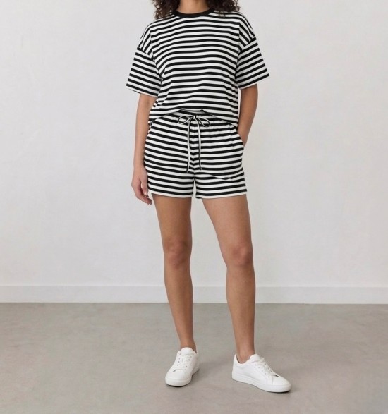 Set zwart wit gestreept