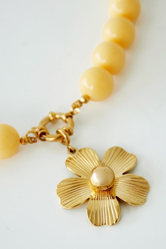 Bedel grote bloem goud