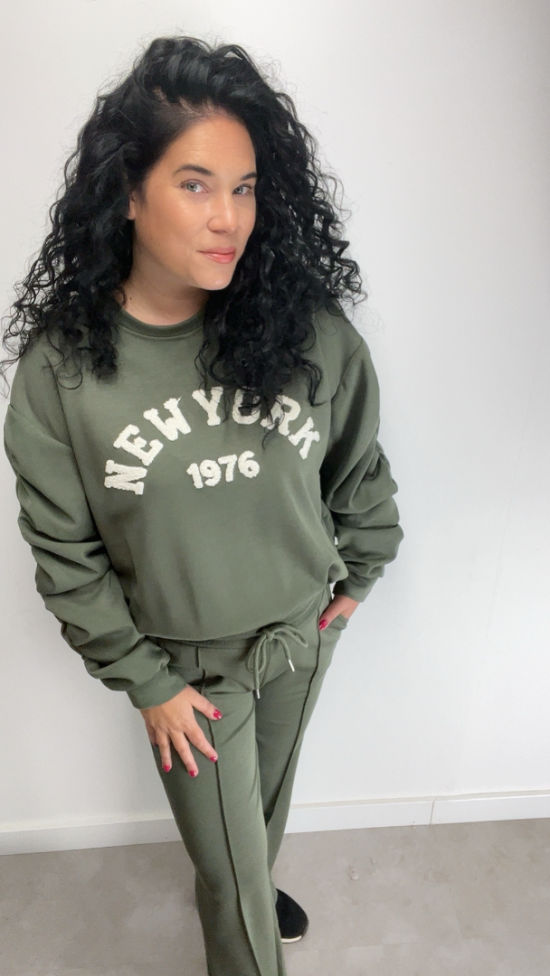 Set New York army green