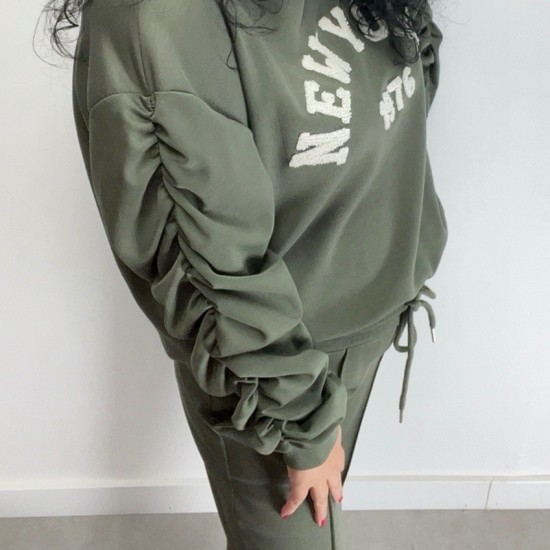 Set New York army green