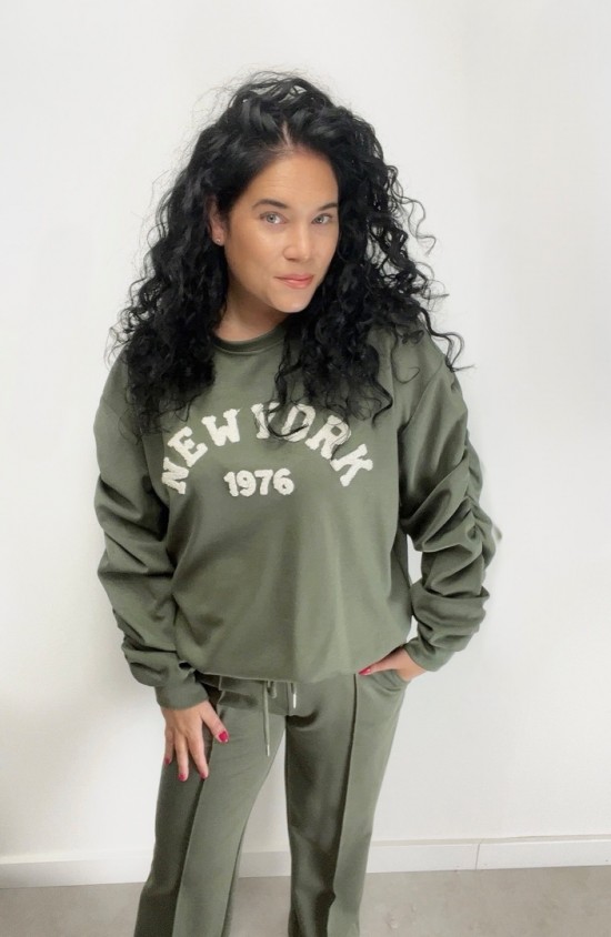 Set New York army green
